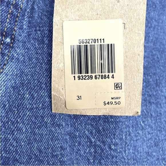 Levi's Women's 501 High Rise Buttonfly Cut Off Jean Shorts. Size 31. NWT - Picture 5 of 14